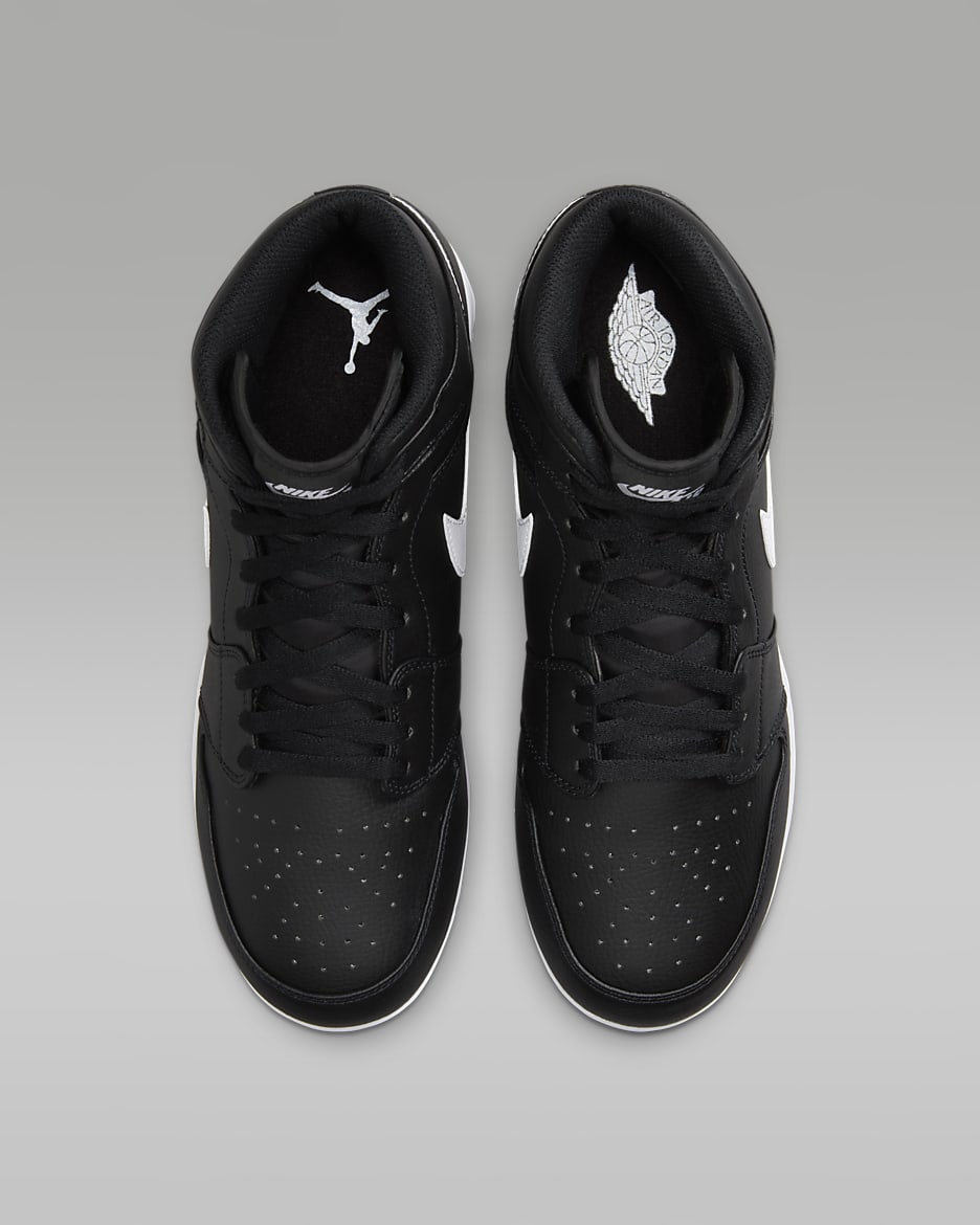 Jordan 1 Retro Metal Men s Baseball Cleats. Nike
